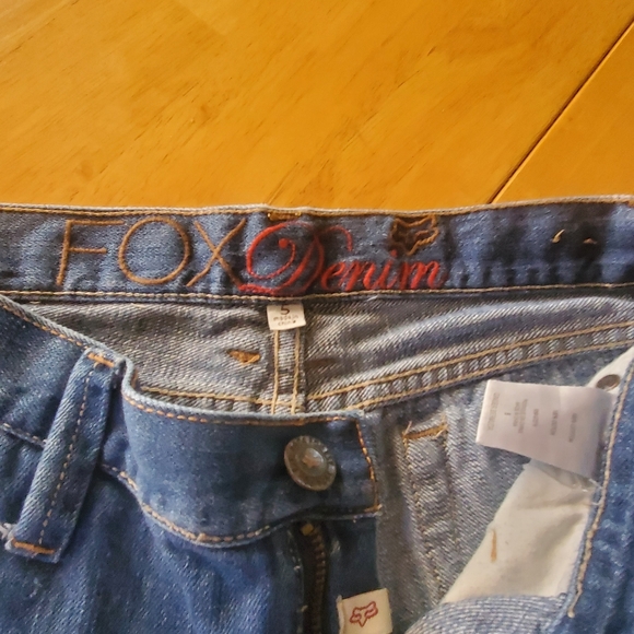 Bermuda shorts - Picture 4 of 6